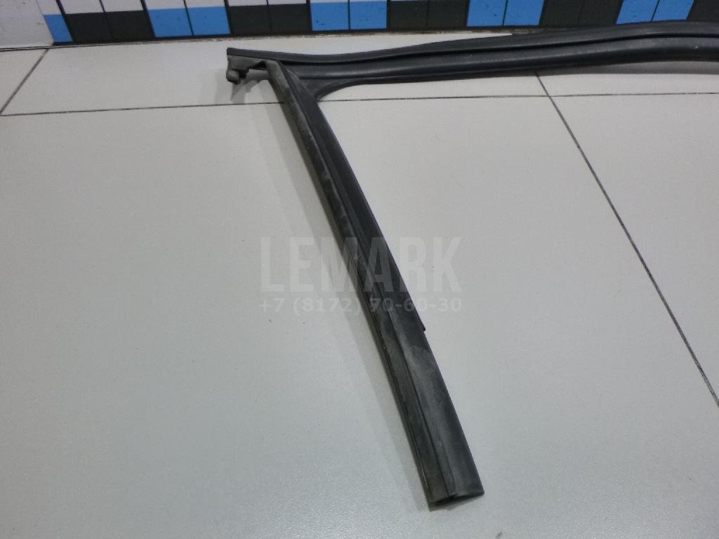 Уплотнитель стекла двери для  Acura MDX 2001-2006