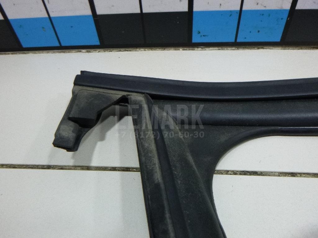 Уплотнитель стекла двери для  Acura MDX 2001-2006