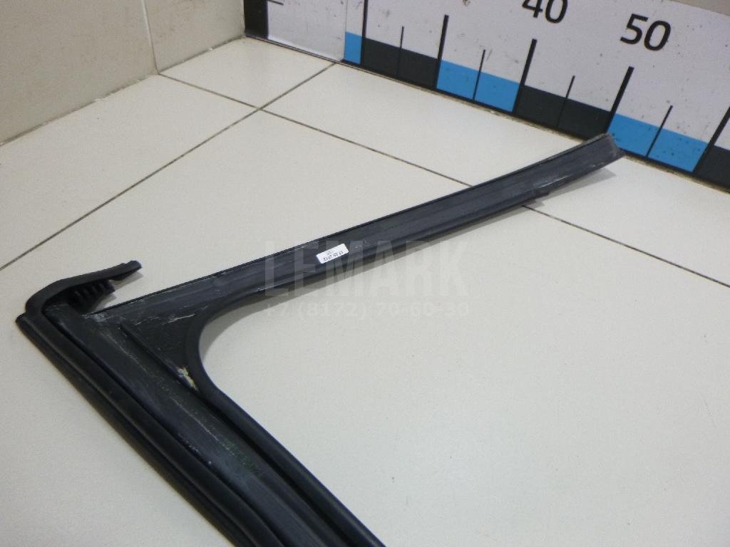 Уплотнитель стекла двери для  Acura MDX 2001-2006