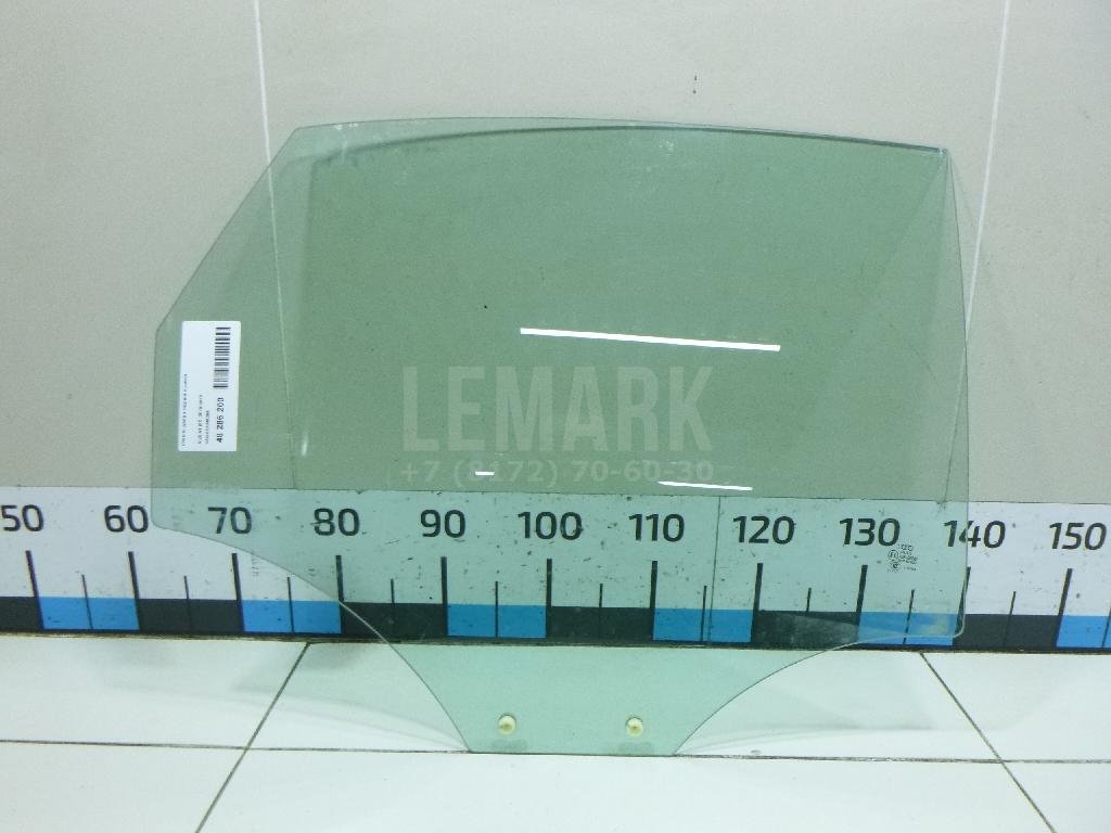 Стекло двери задней правой