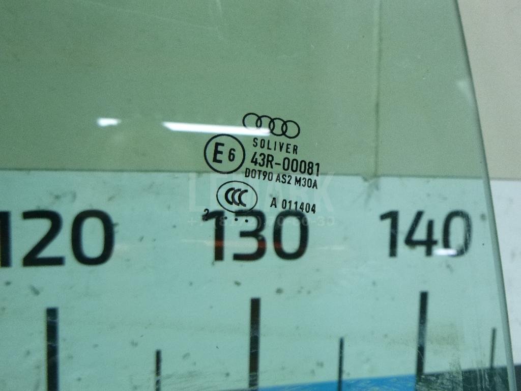 Стекло двери задней правой