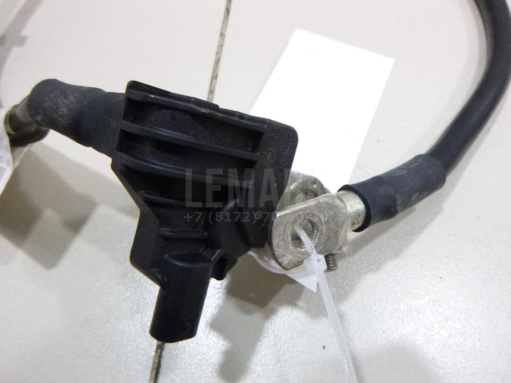 Клемма аккумулятора минус