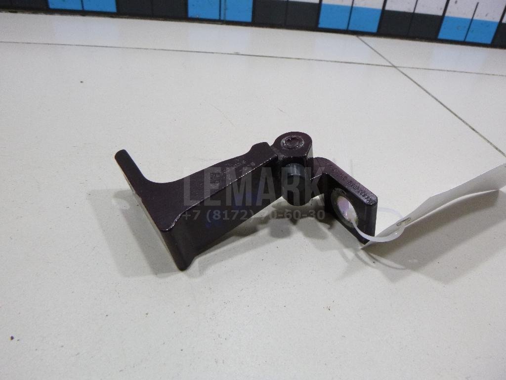 Петля двери задней левой нижняя