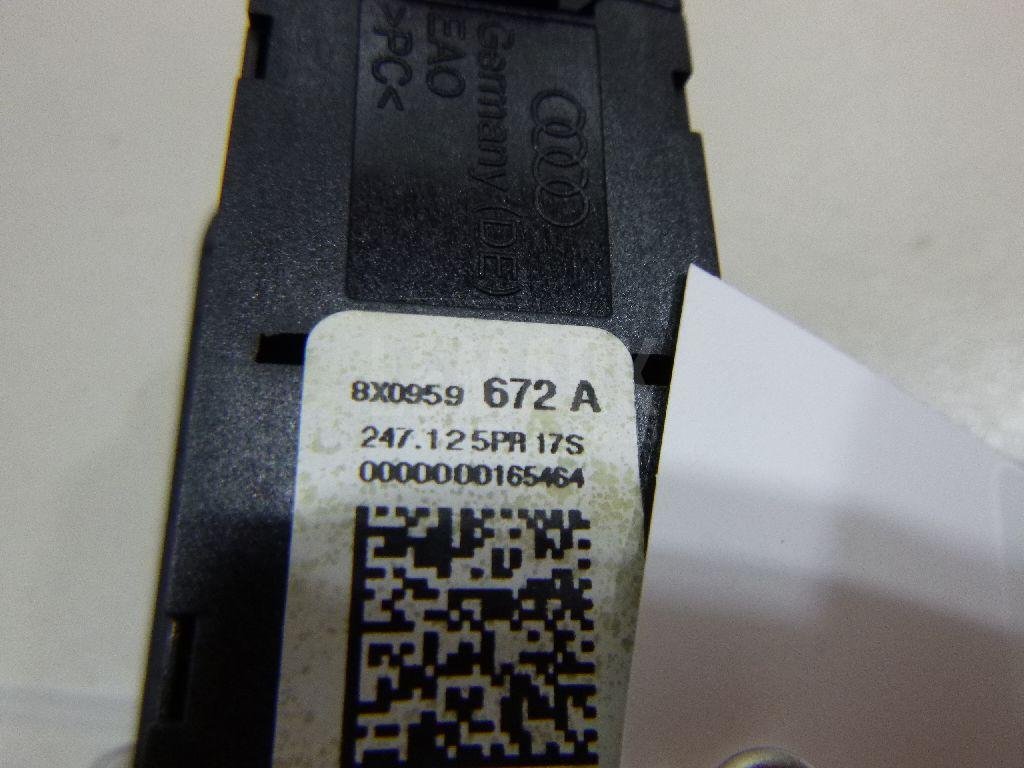 Кнопка аварийной сигнализации