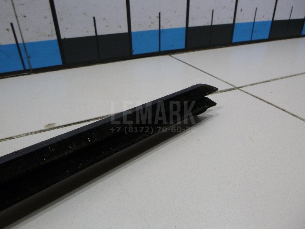 Уплотнитель стекла двери