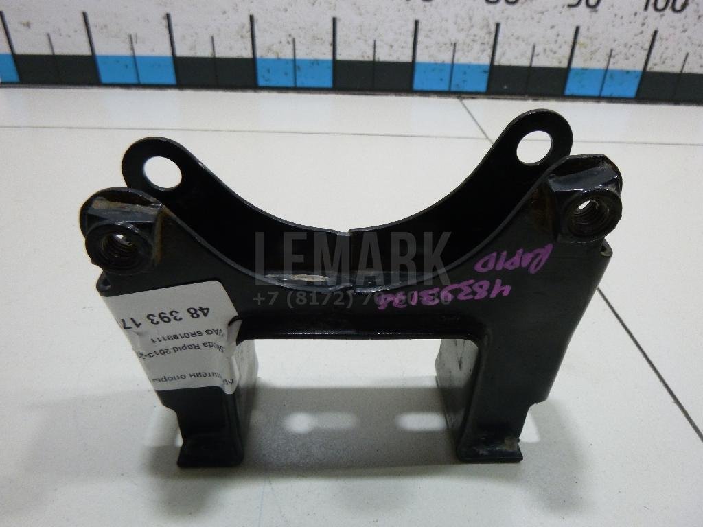 Кронштейн опоры КПП для  Audi A3 (8Y) 2020