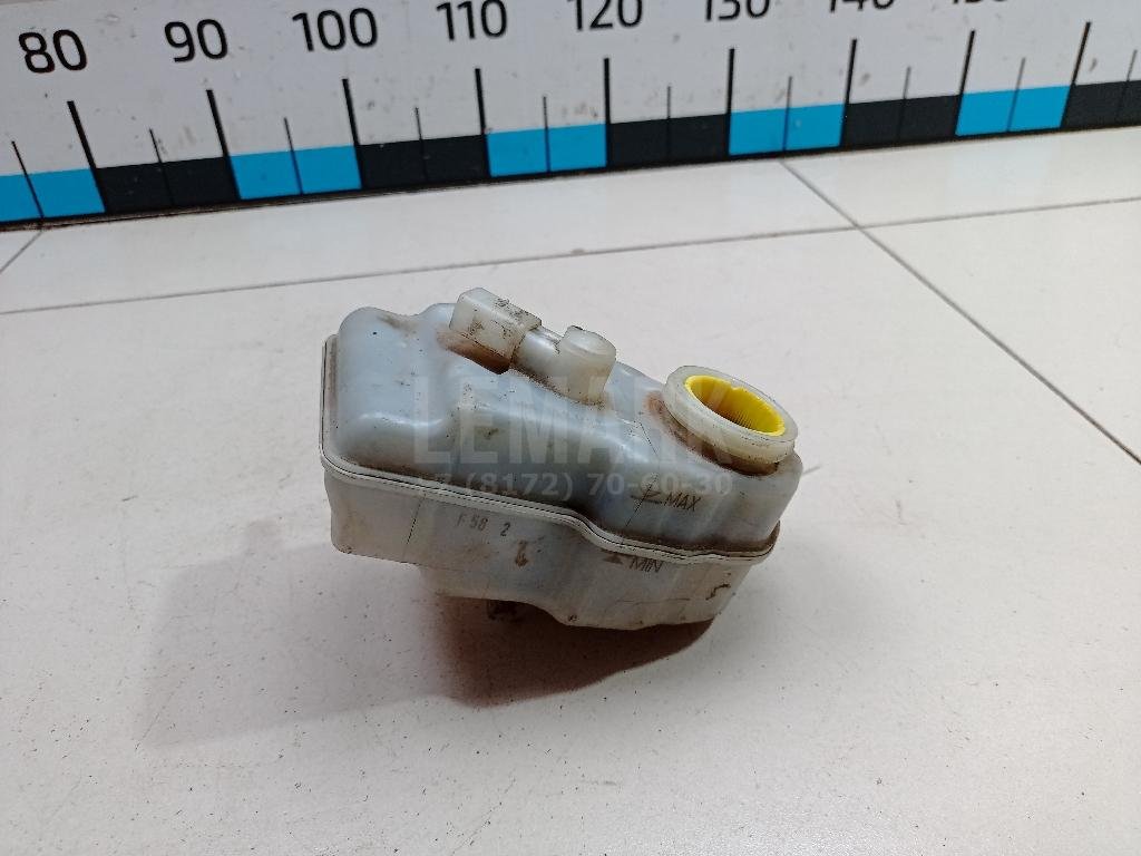 Бачок главного тормозного цилиндра