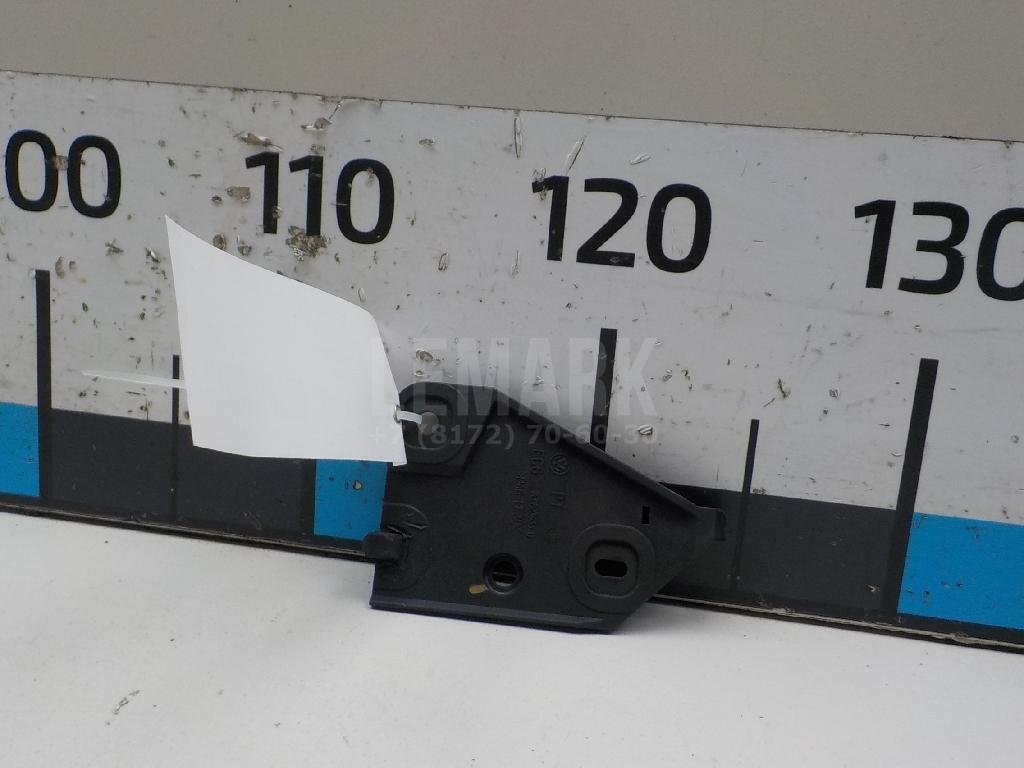 Кронштейн ручки открывания капота