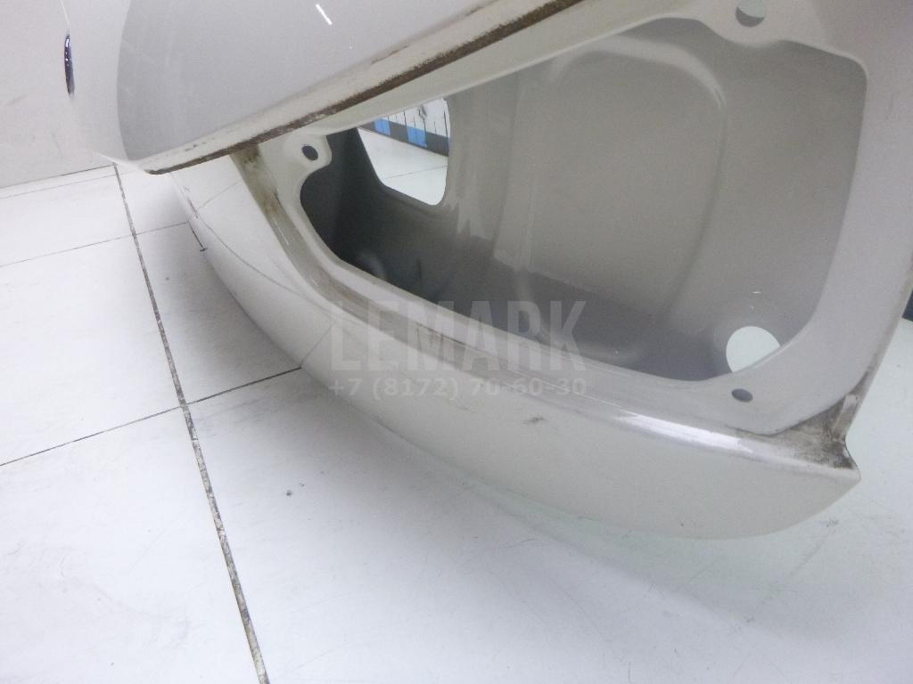 Дверь багажника со стеклом