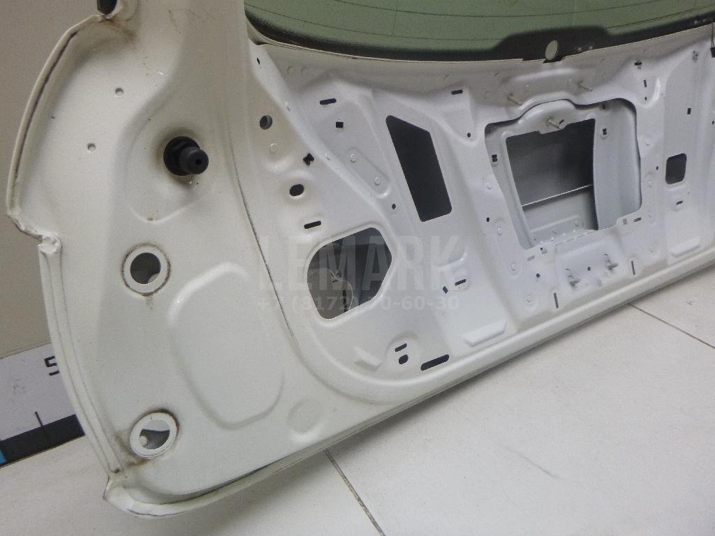 Дверь багажника со стеклом