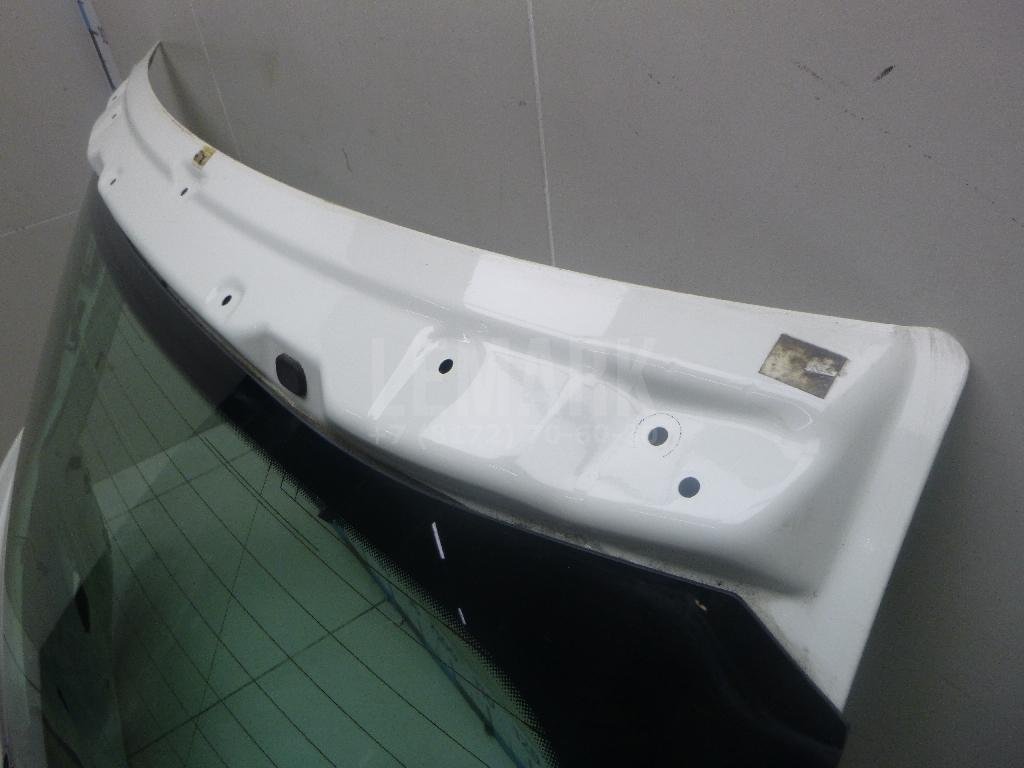 Дверь багажника со стеклом