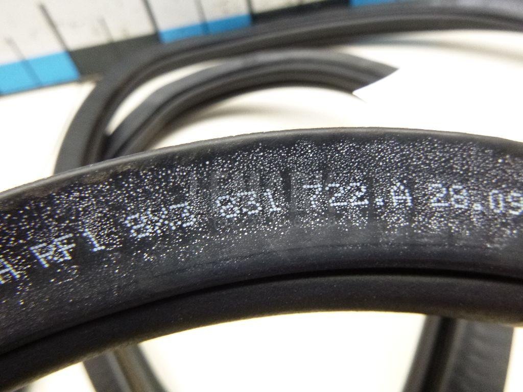 Уплотнитель двери для  Alfa Romeo MiTo 2008-2018