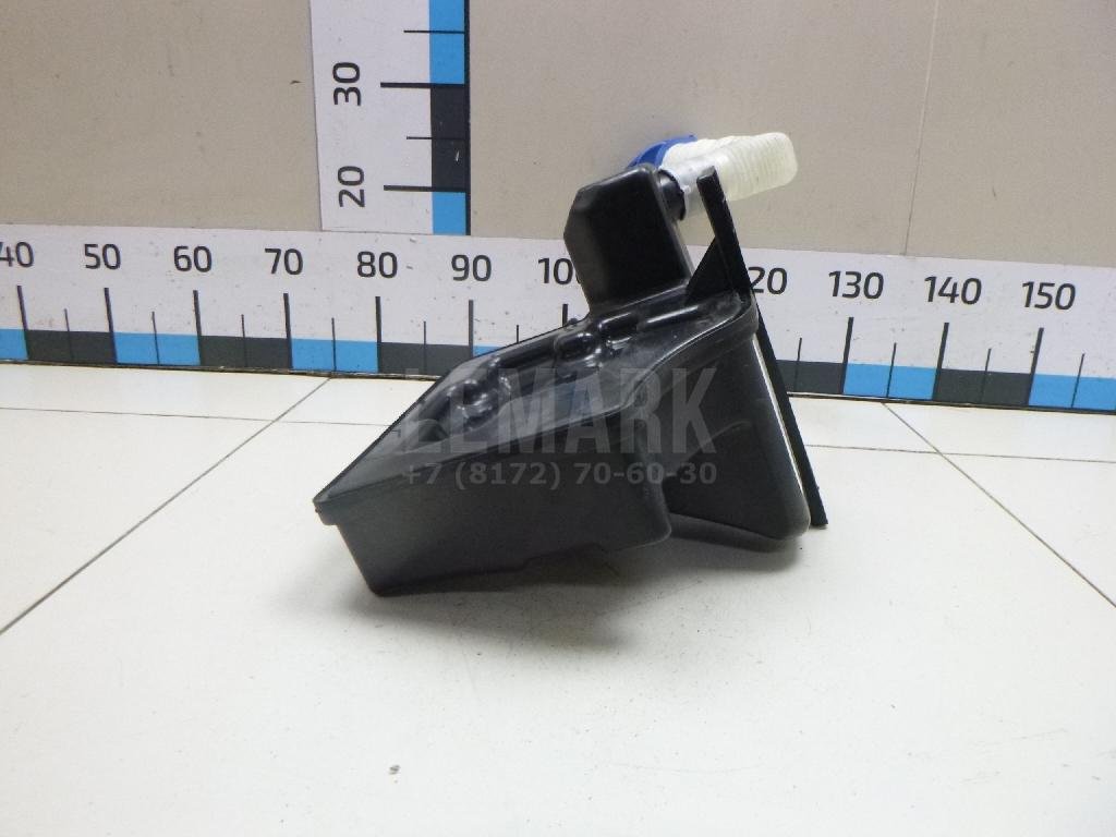 Бачок омывателя лобового стекла