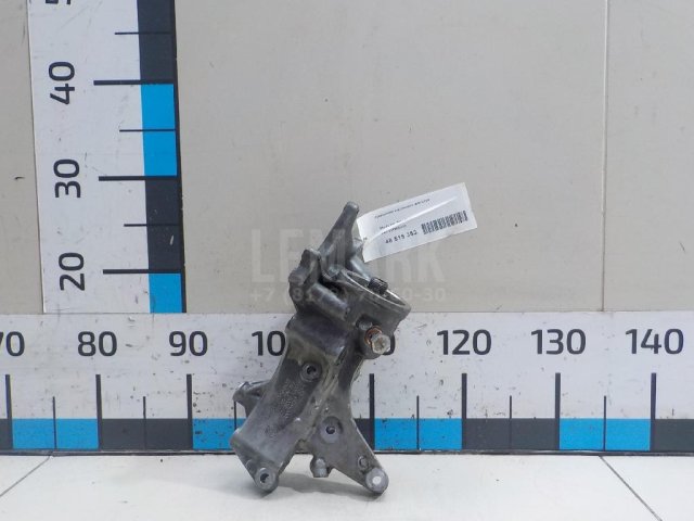 Кронштейн масляного фильтра