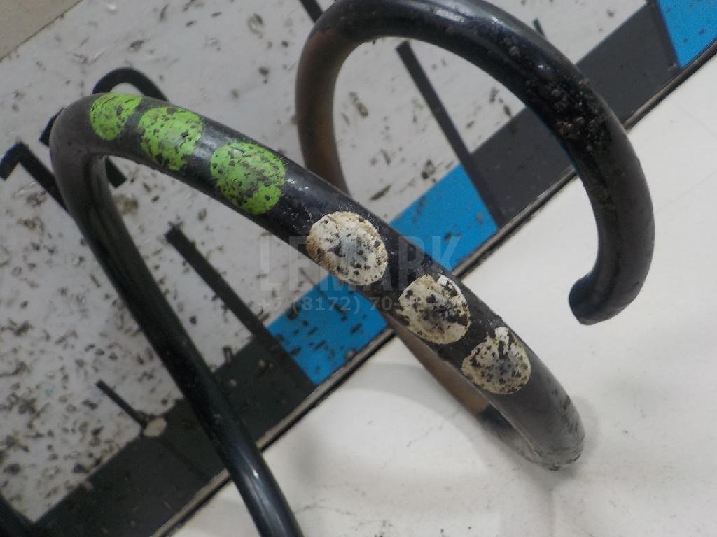 Пружина передняя