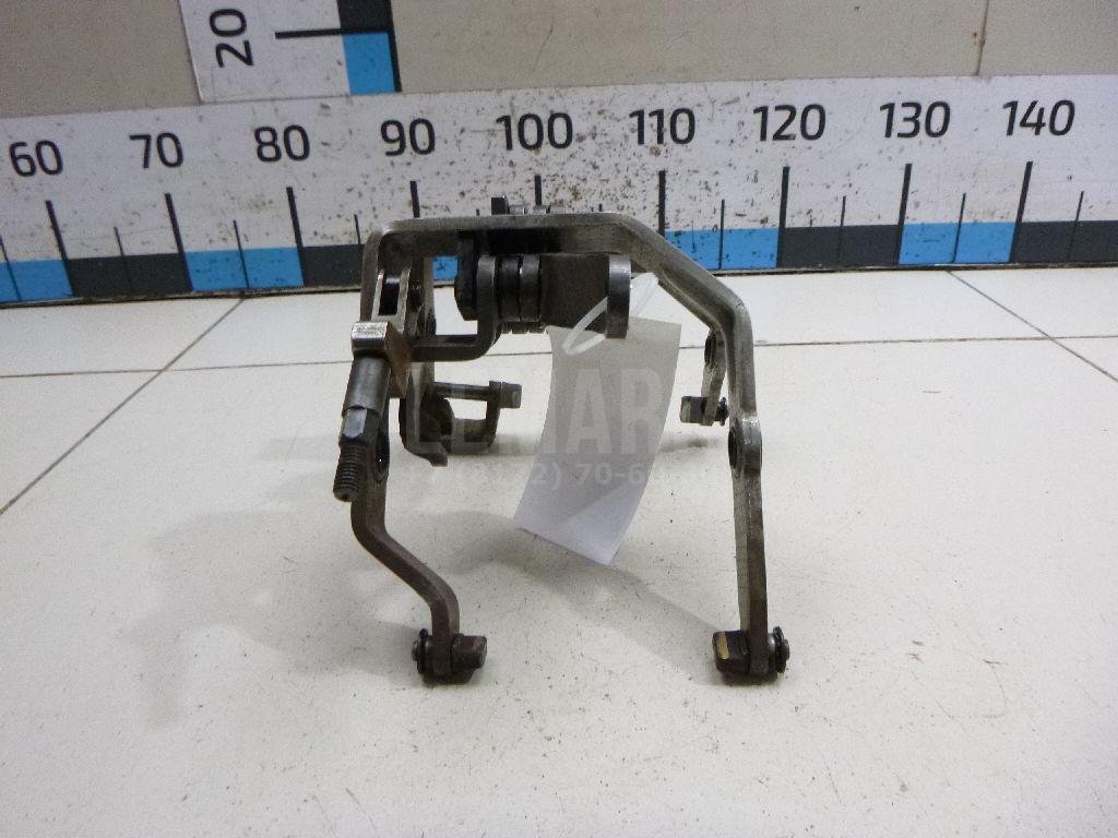 Вилка включения передачи