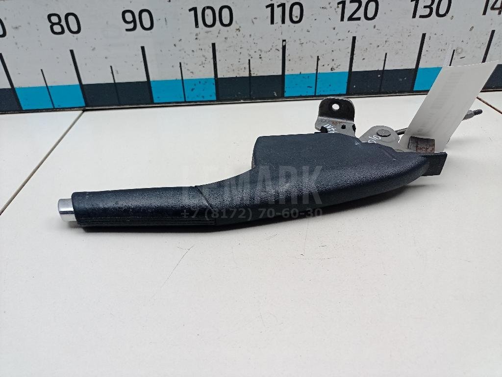 Рычаг стояночного тормоза