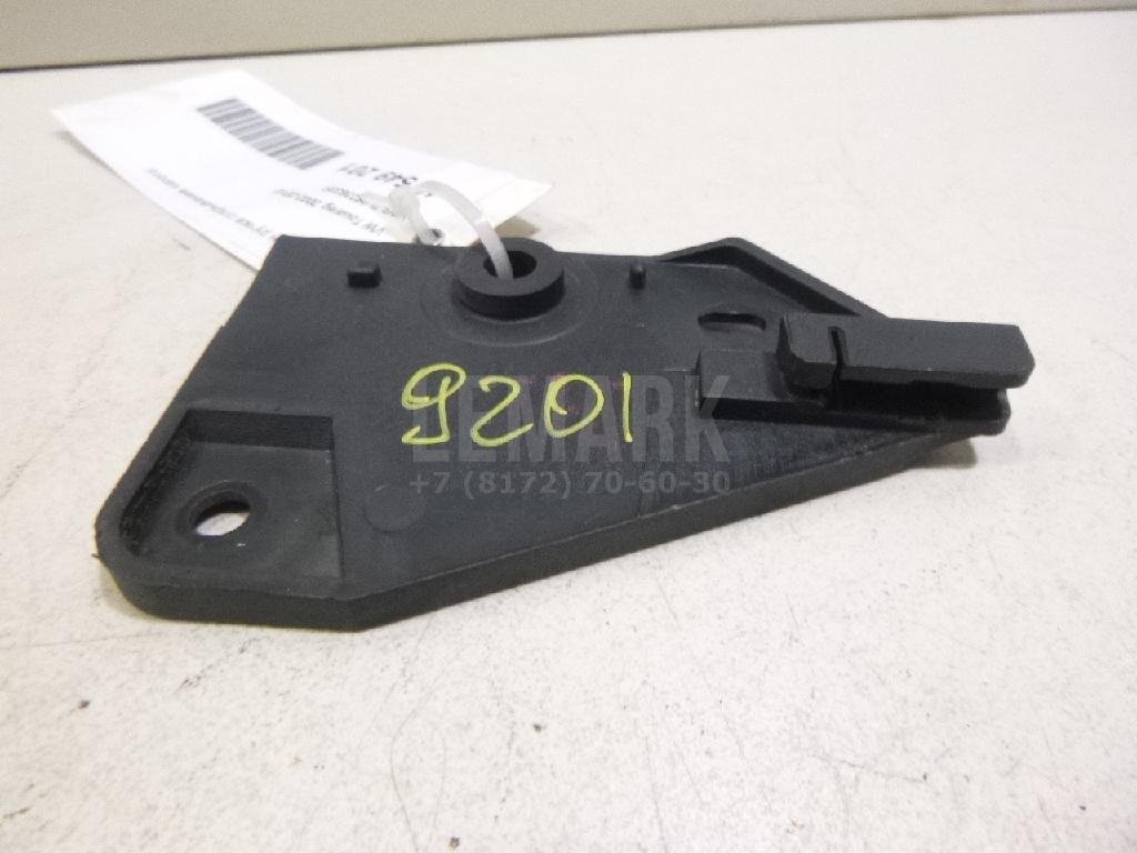 Кронштейн ручки открывания капота