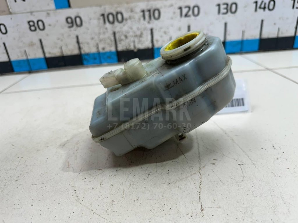 Бачок главного тормозного цилиндра