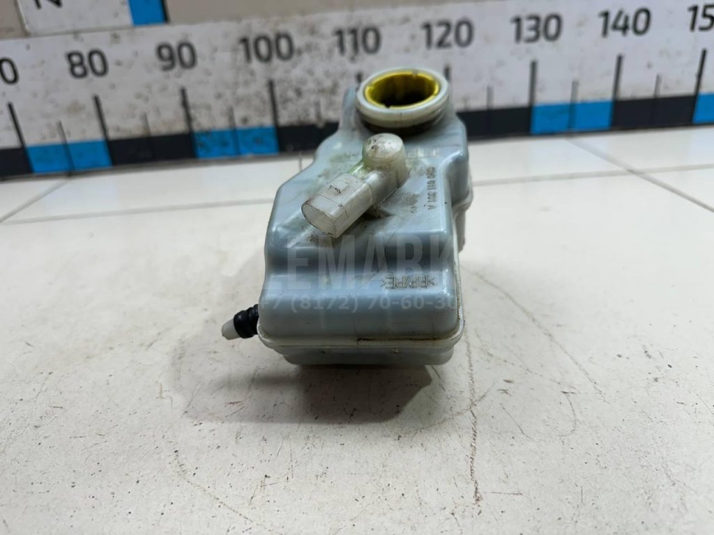 Бачок главного тормозного цилиндра