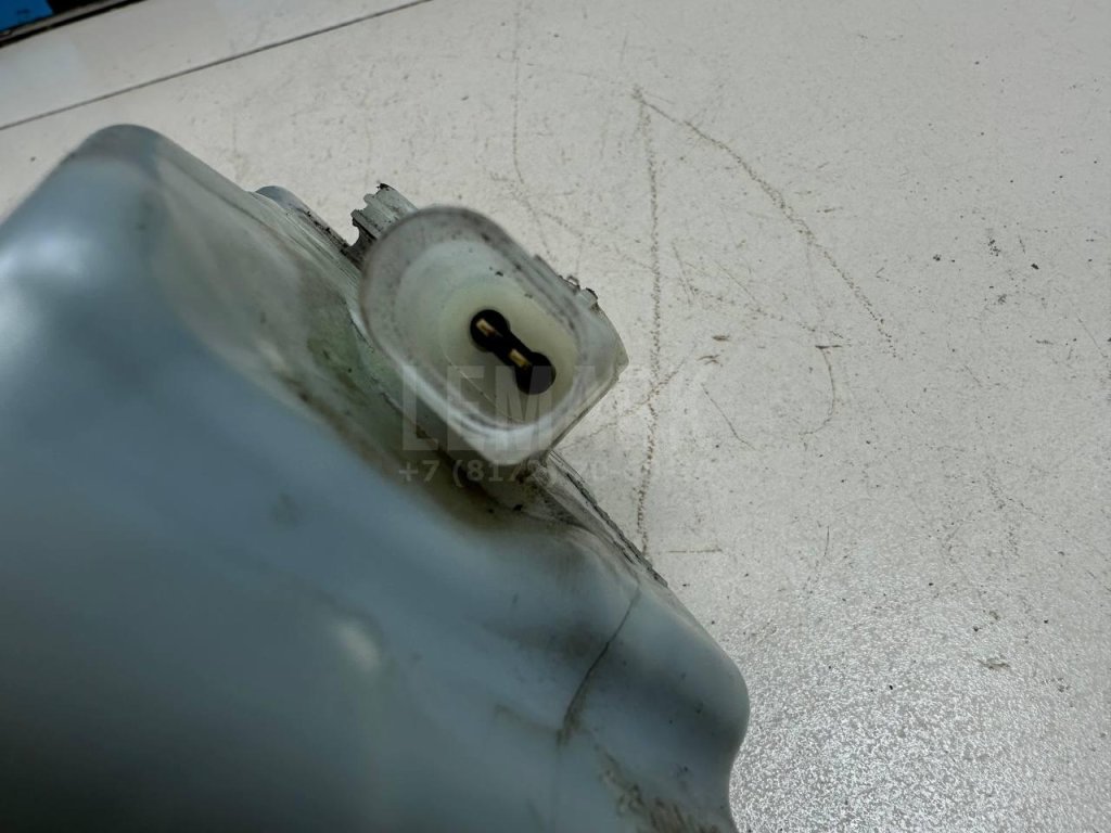 Бачок главного тормозного цилиндра