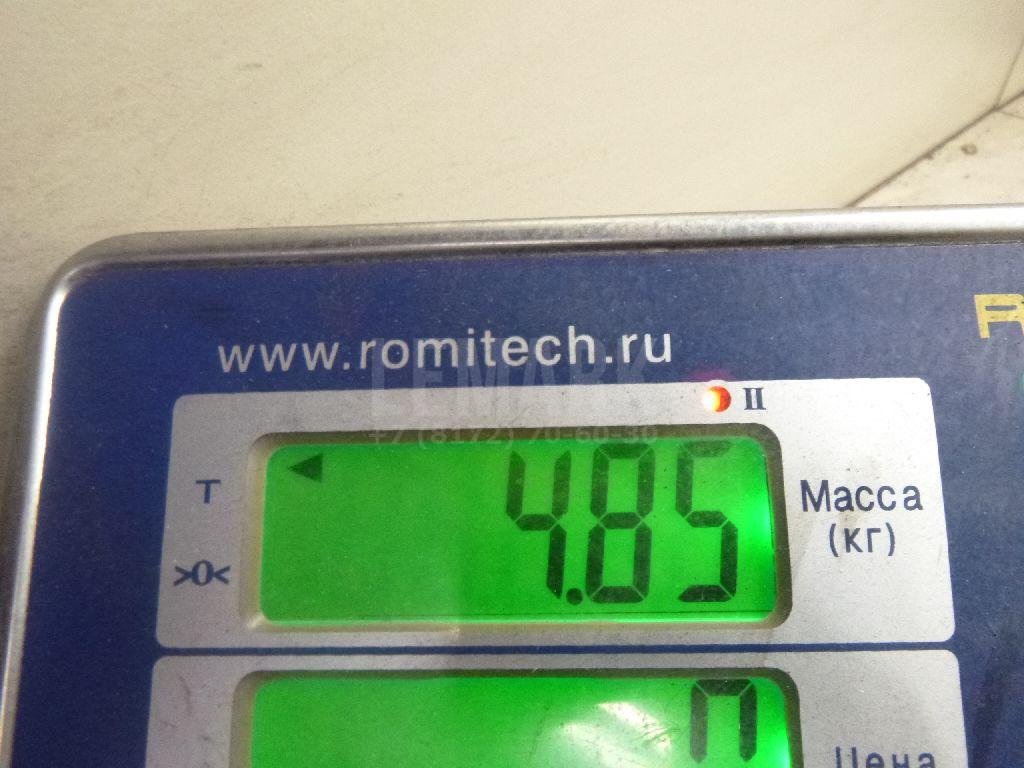 Кулак поворотный передний правый