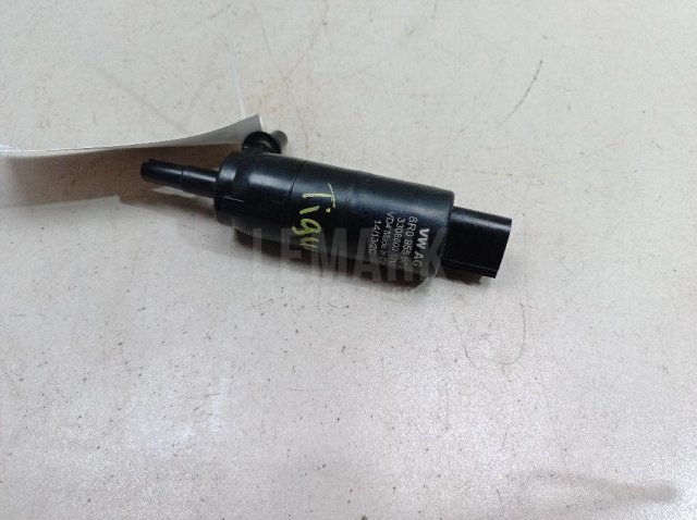 Насос омывателя фар