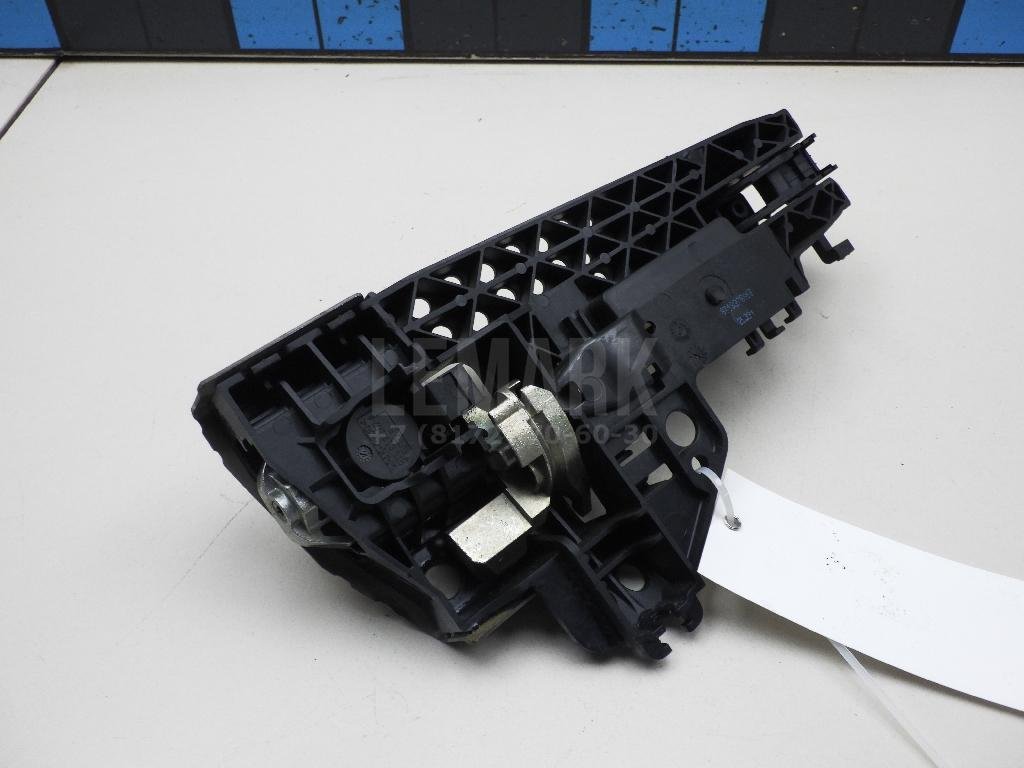 Ручка двери передней наружная левая