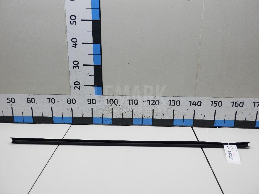 Уплотнитель стекла двери для  Acura MDX 2001-2006