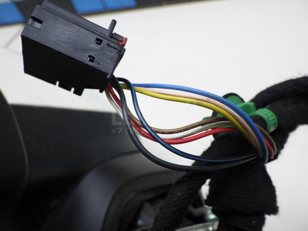 Зеркало левое электрическое