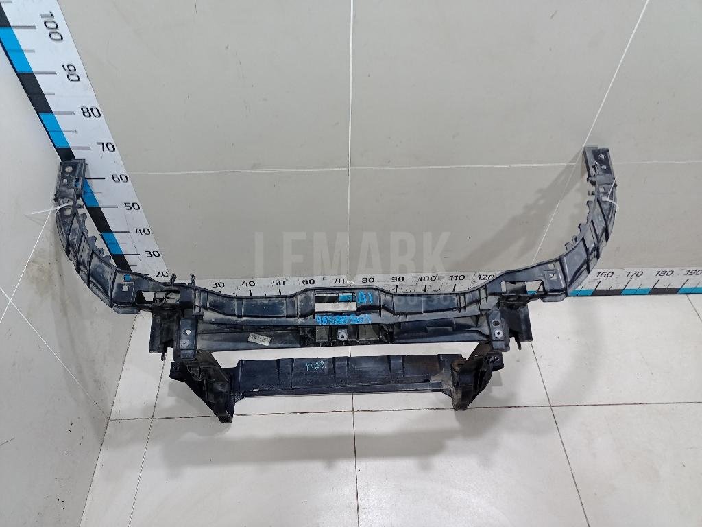 Панель передняя