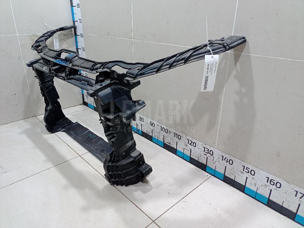 Панель передняя