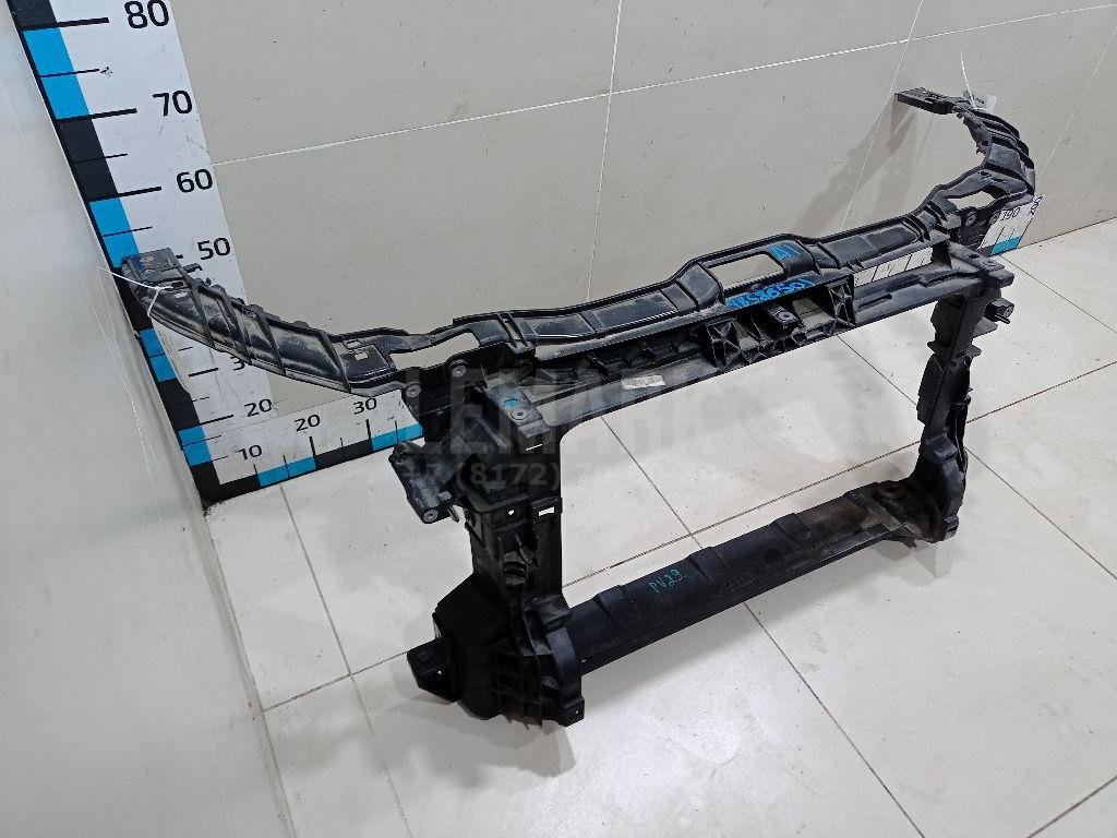 Панель передняя