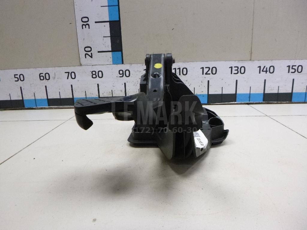 Педаль тормоза