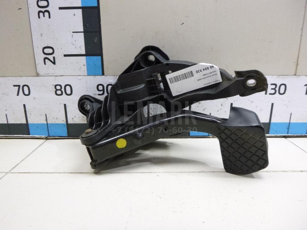 Педаль тормоза