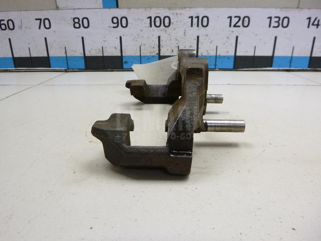 Скоба суппорта переднего