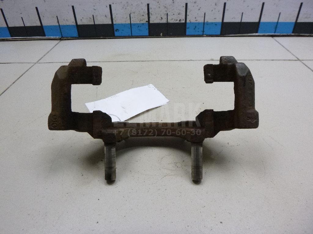 Скоба суппорта переднего