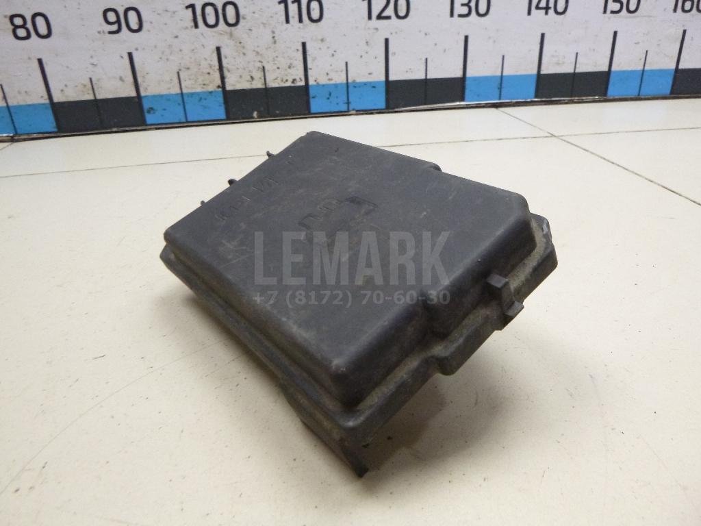 Крышка блока предохранителей