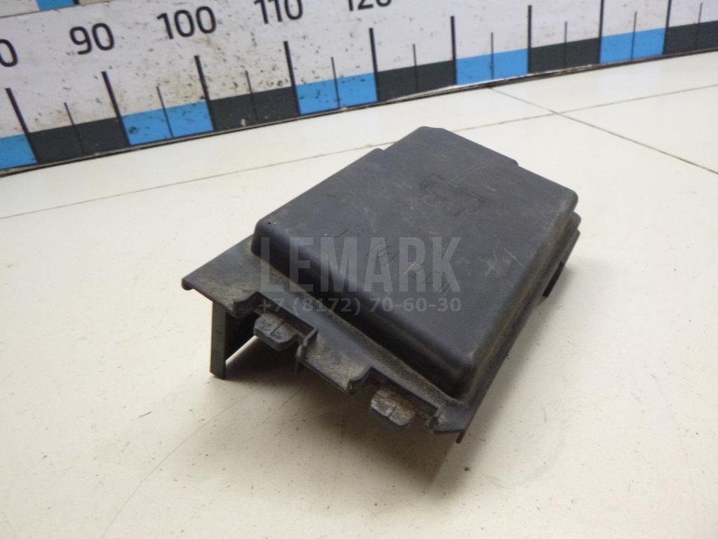 Крышка блока предохранителей