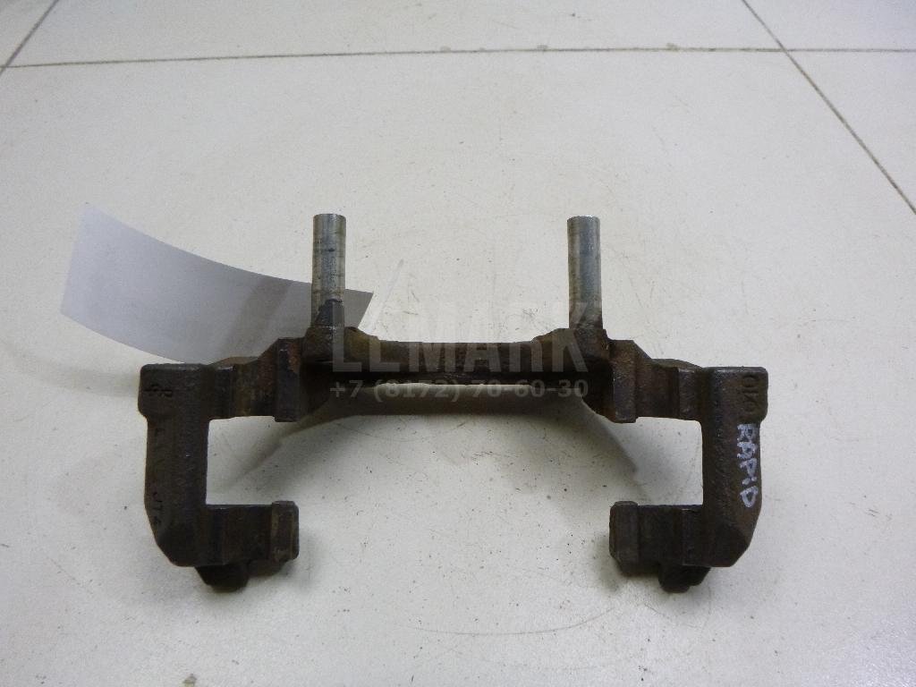 Скоба суппорта переднего