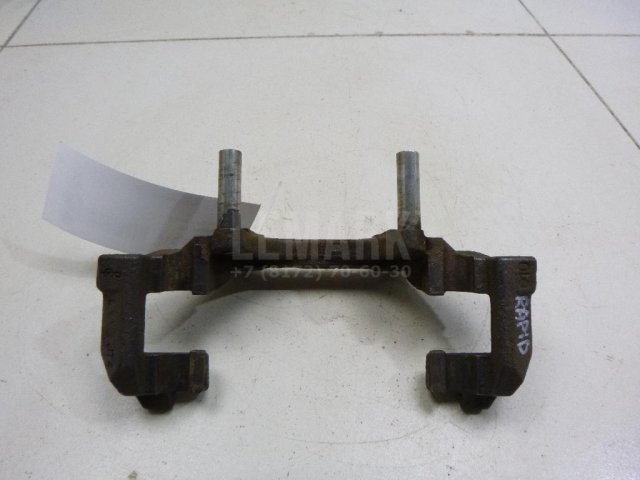 Скоба суппорта переднего
