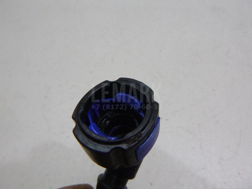 Штуцер трубки омывателя