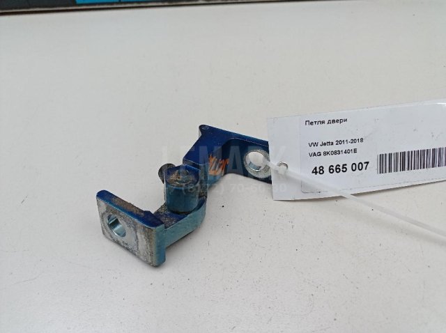 Петля двери