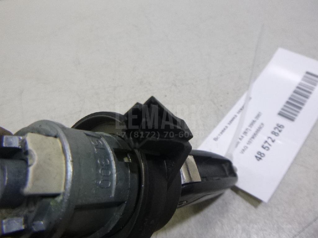 Вставка замка зажигания