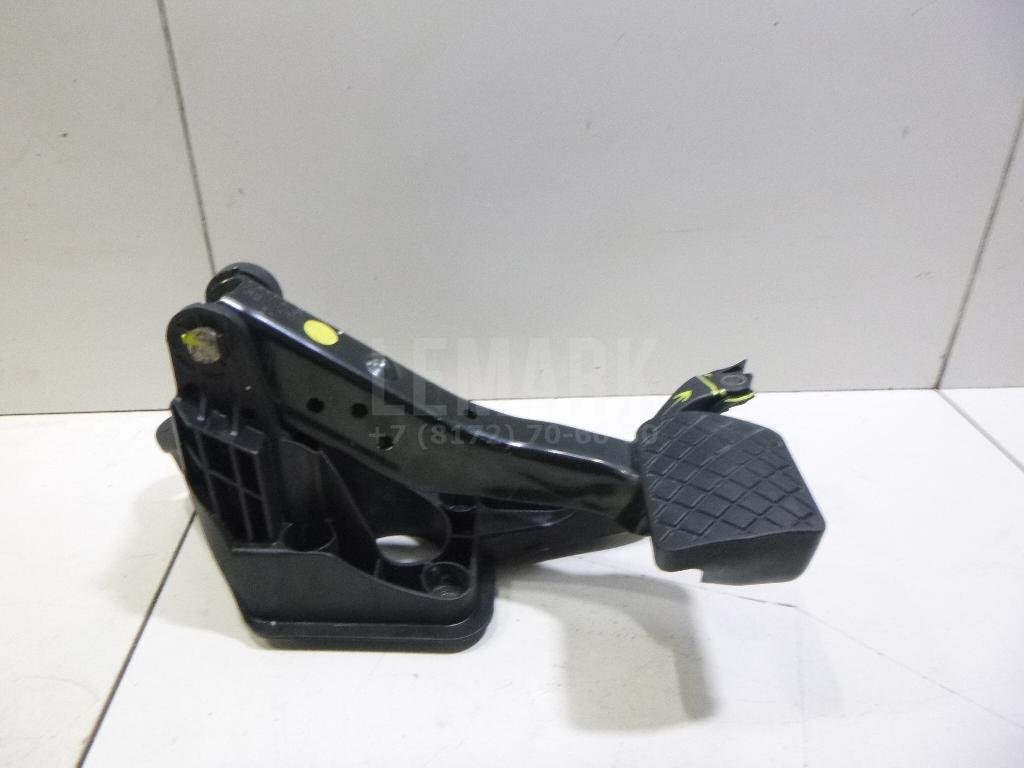 Педаль тормоза