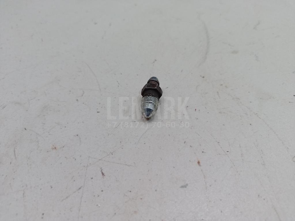 Штуцер прокачки тормозов