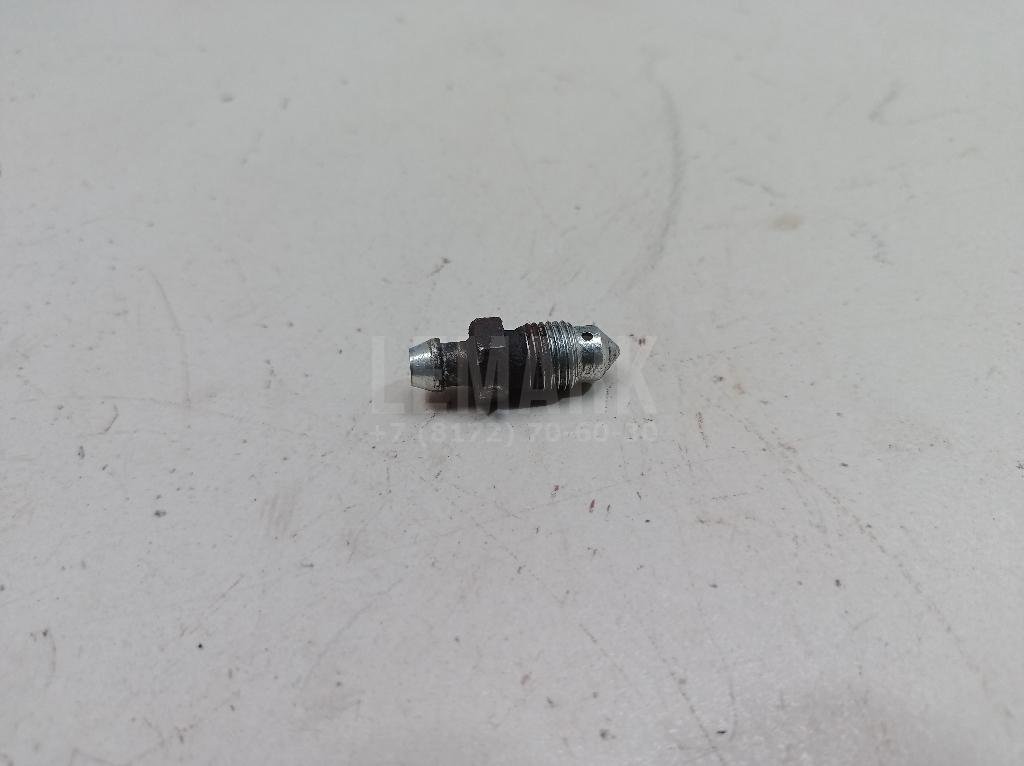 Штуцер прокачки тормозов