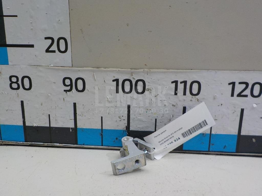 Петля двери для  Audi A1 (8X) 2010-2018