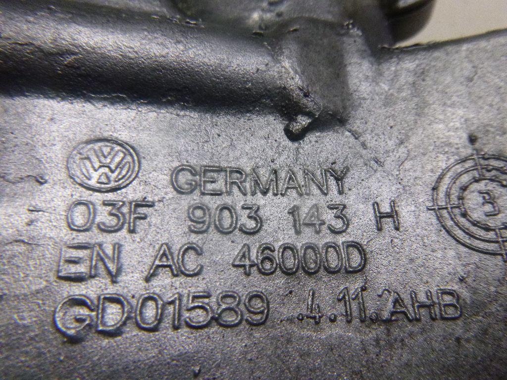 Кронштейн масляного фильтра