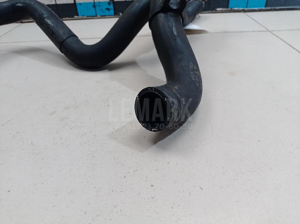 Патрубок радиатора